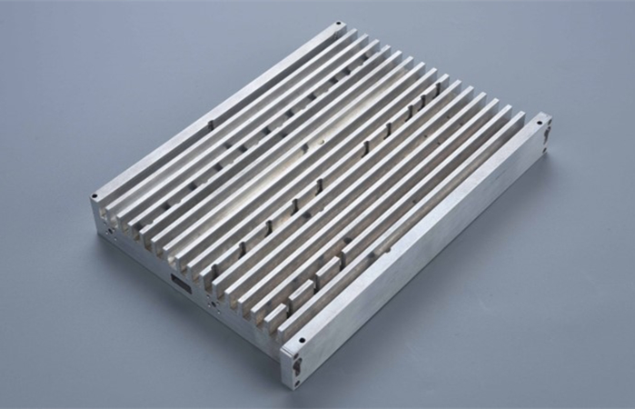 通讯配件加工件-散热器